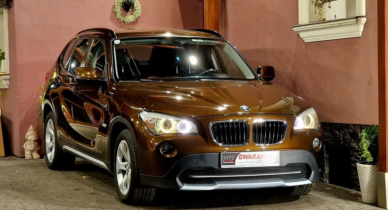 BMW X1 cena 46999 przebieg: 156000, rok produkcji 2010 z Zawiercie małe 379